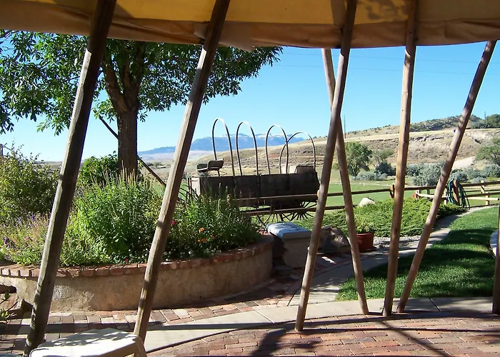K3 Guest Ranch 2*